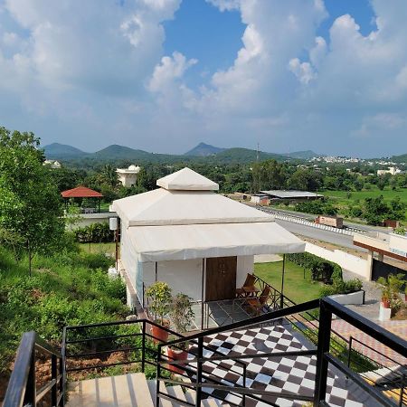Aura Gold Resort Udaipur Luaran gambar
