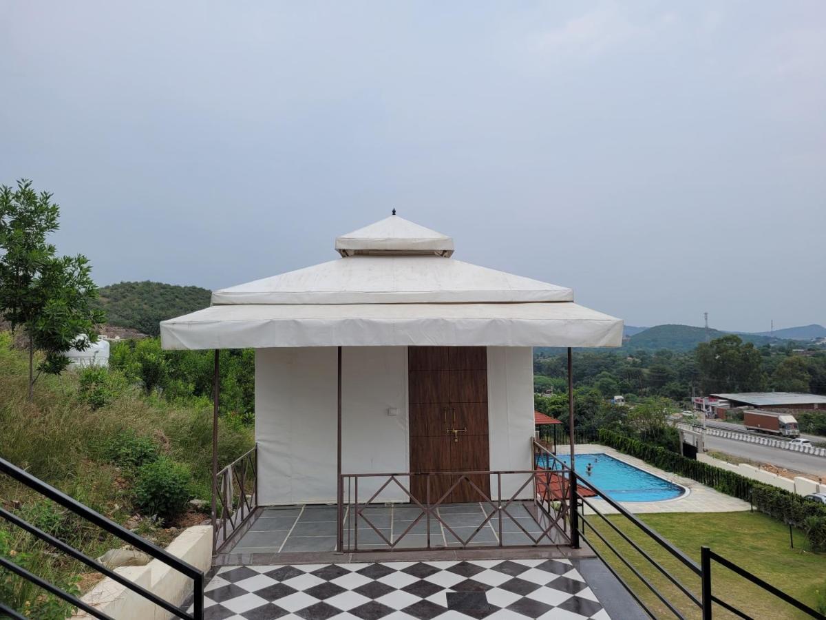 Aura Gold Resort Udaipur Luaran gambar