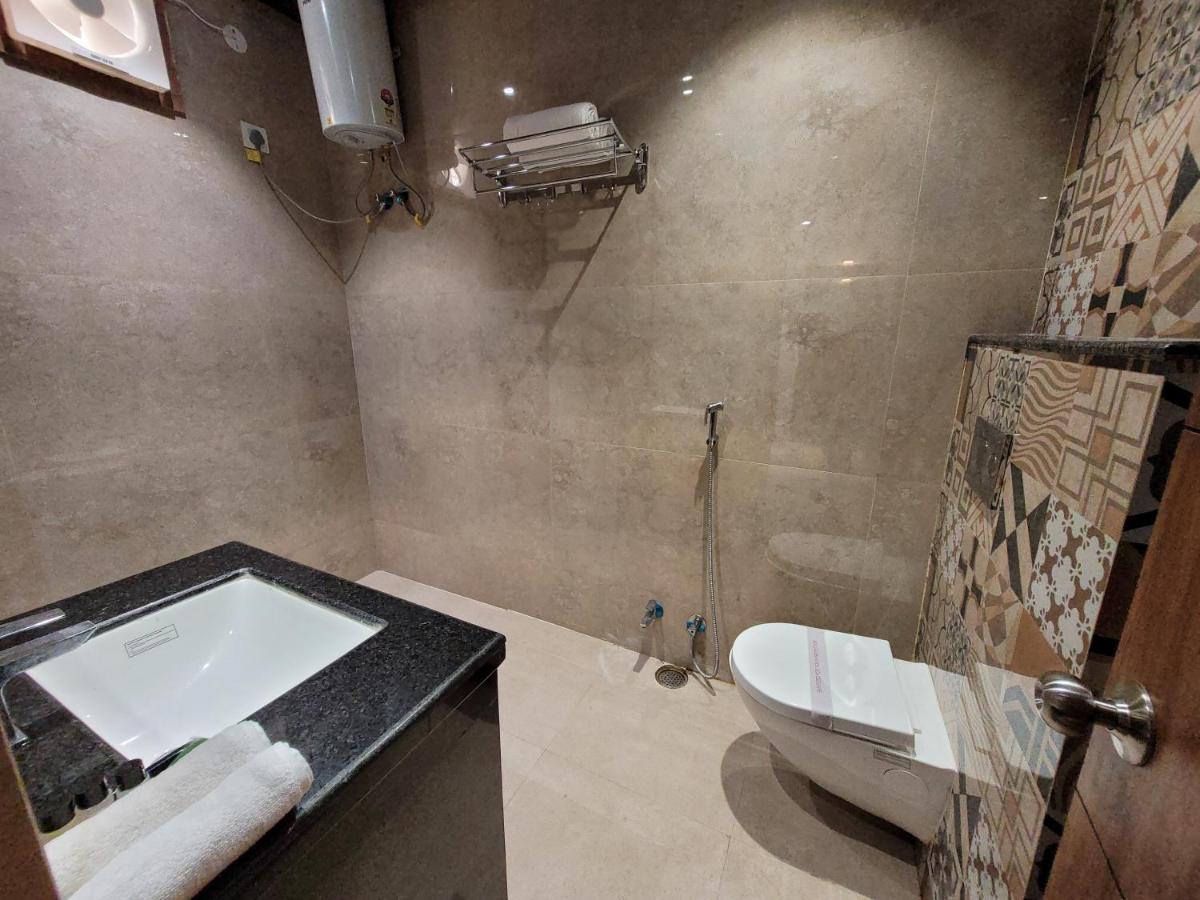 Aura Gold Resort Udaipur Luaran gambar