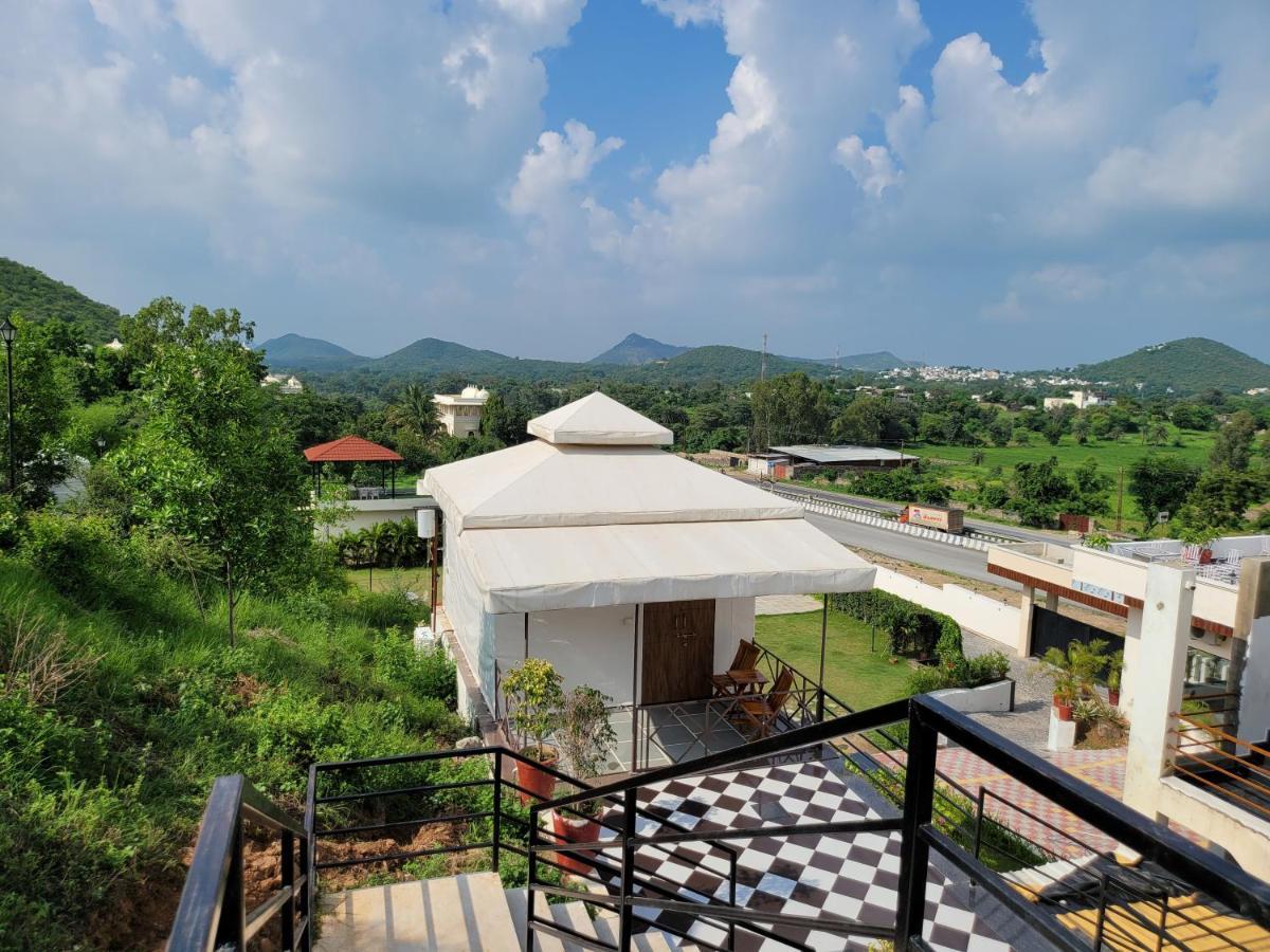 Aura Gold Resort Udaipur Luaran gambar